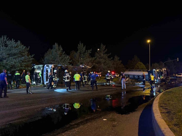 Kayseri’de feci kaza: Yolcu otobüsü ile yakıt tankeri taşıyan tır çarpıştı: Yaklaşık 30 yaralı