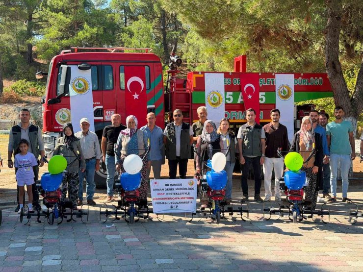 Gördes’te kadın üreticilere yüzde 100 hibeli çapa motoru desteği