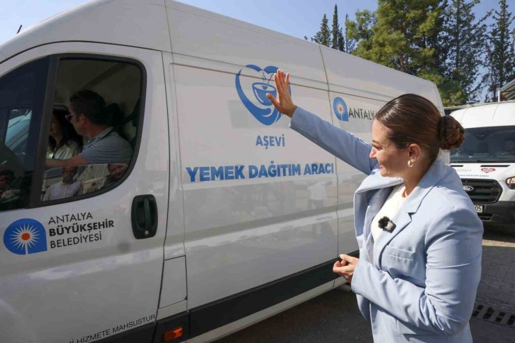 Başkan Vekili Büşra Özdemir: "Aşevimizdeki emek binlerce sofraya ulaşıyor"