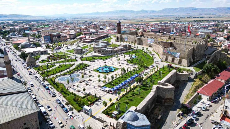 Başkan Sekmen: "Erzurum, her alanda zirveye doğru ilerliyor"