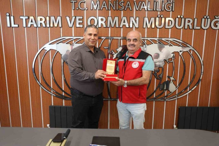 Manisa Tarım ve Orman Müdürlüğünde iki isim yeni görev yerlerine uğurlandı