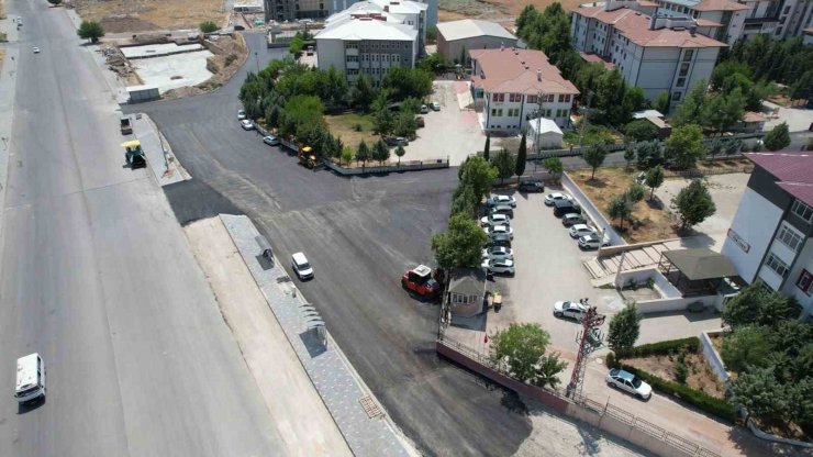 Adıyaman’da okul bölgesinde asfalt çalışmaları tamamlandı