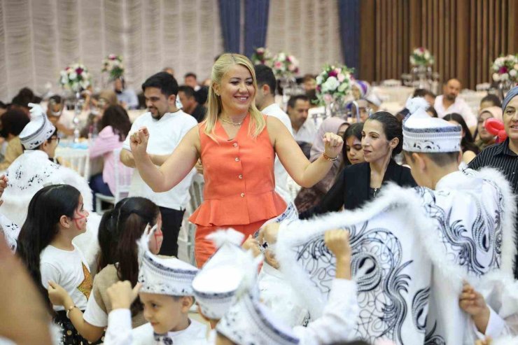 Merkezefendi’de 6. kez düzenlenen sünnet şöleni çocukların yüzünü güldürdü