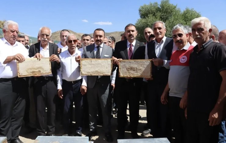 Çelikhan’da bal hasadı şenliği gerçekleştirildi