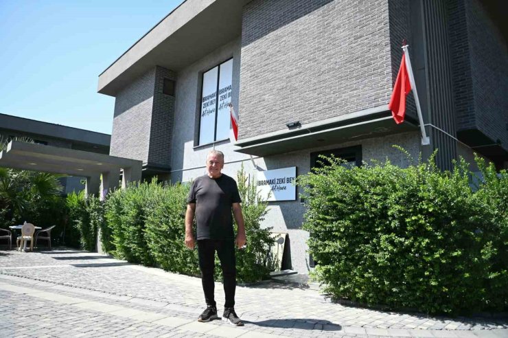 Dedesi ve babasından kendisine miras kalan sanatçı ruhu kızlarına aktaracak
