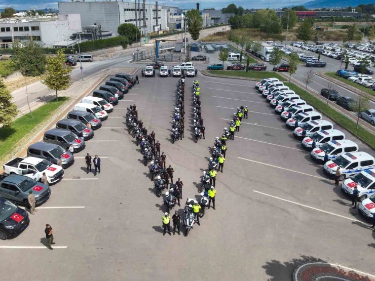 Kocaeli İl Emniyet Müdürlüğü filosuna 74 yeni araç katıldı