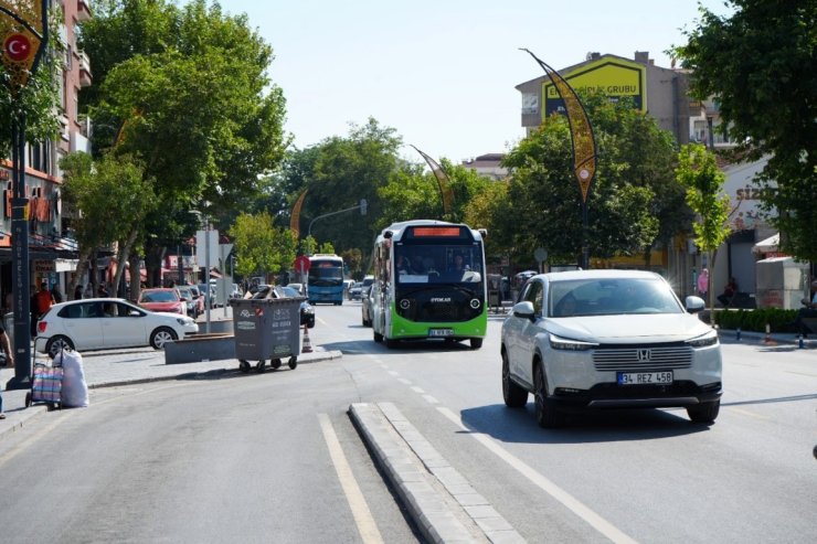 Niğde Belediye Başkanı Emrah Özdemir’e "çevreci başkan" plaketi
