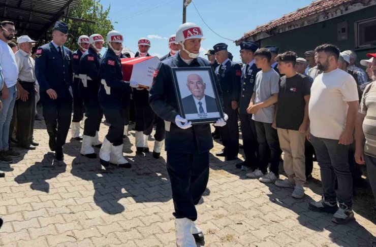 Simav’da Kıbrıs gazisi Nazlım Abay son yolculuğuna uğurlandı