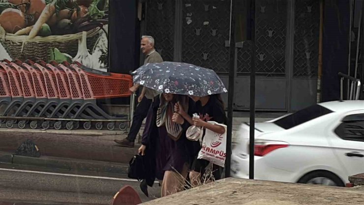 Bolu’da sıcaklık 15 derece birden düştü: Dün 30, bugün 15 derece