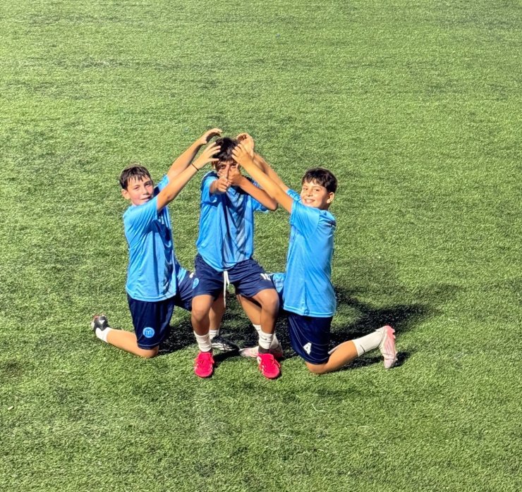 1299 Bilecikspor Kulübü gol oldu yağdı