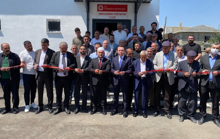 Yüksekova’da Abdülkerim Yurtseven Camisi düzenlenen törenle ibadete açıldı