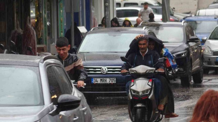 Kilis’te yağış etkili oldu