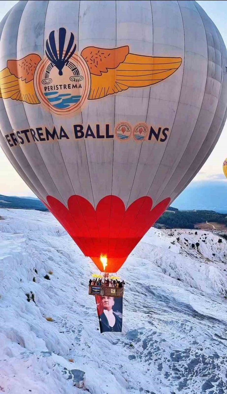 30 Ağustos coşkusu gökyüzünde yaşandı