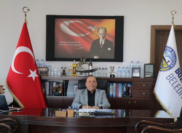 Başkan Özel’den Zafer Bayramı mesajı
