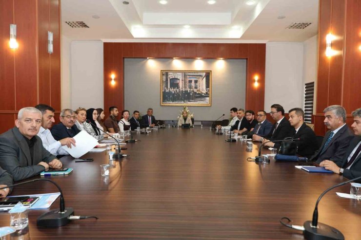 Erzurum’da Hayat Boyu Öğrenme Komisyonu toplandı