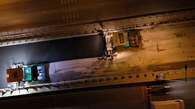 Yahya Kaptan Köprüsü’ne gece mesaisiyle 611 ton asfalt serildi