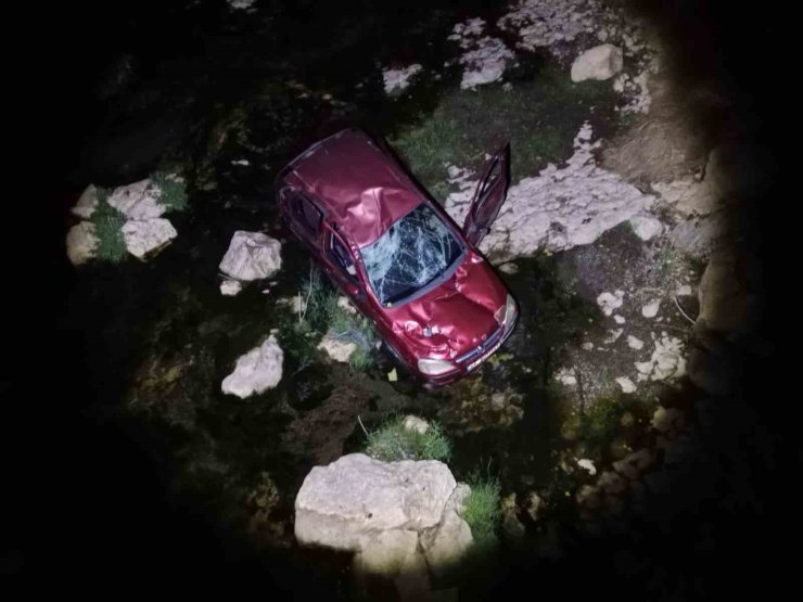 Kastamonu’da otomobil çaya uçtu: 4 yaralı