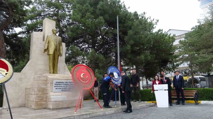 Van’da 30 Ağustos Zafer Bayramı kutlandı