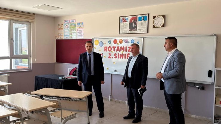 Demirözü’nde okullar yeni döneme hazırlanıyor