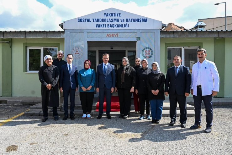 Vali Baruş’tan Yakutiye ilçe turu