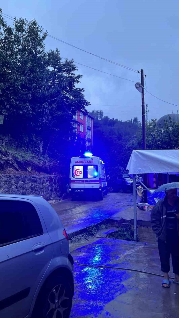 Giresun’da sağanak yağış etkili oldu