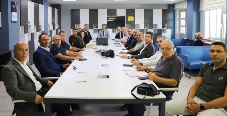 Bayburt’ta ortaöğretim kurum müdürleri toplantısı yapıldı