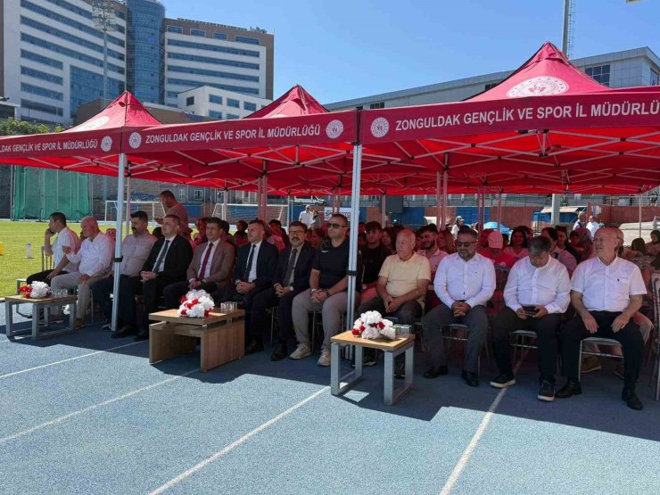 Zonguldak’ta GSB Gençlik Yaz Kulübü Kapanış Şenliği düzenlendi