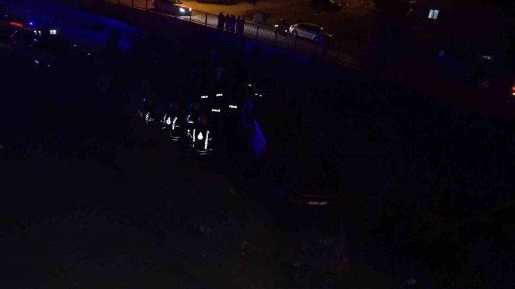 Ümraniye’de park halindeki otomobil alt yola yuvarlandı: 1 kişi hayatını kaybetti