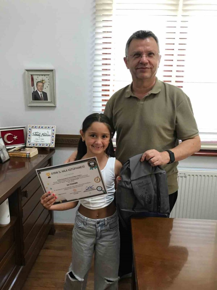 Aydın’da minik kütüphane kaşifleri belgelerini aldı