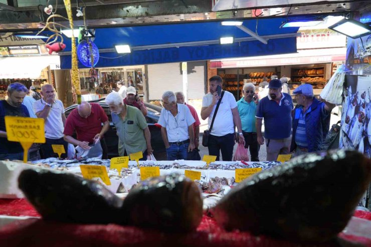 Karadeniz’de palamut patlaması: Tanesi 80 TL