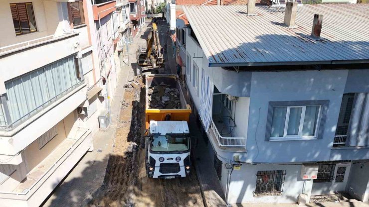 Nazilli’de 25 noktada yol çalışması