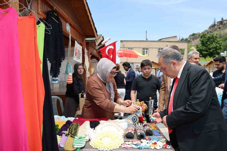Talas’ın maharetli elleri sonbahara merhaba diyor