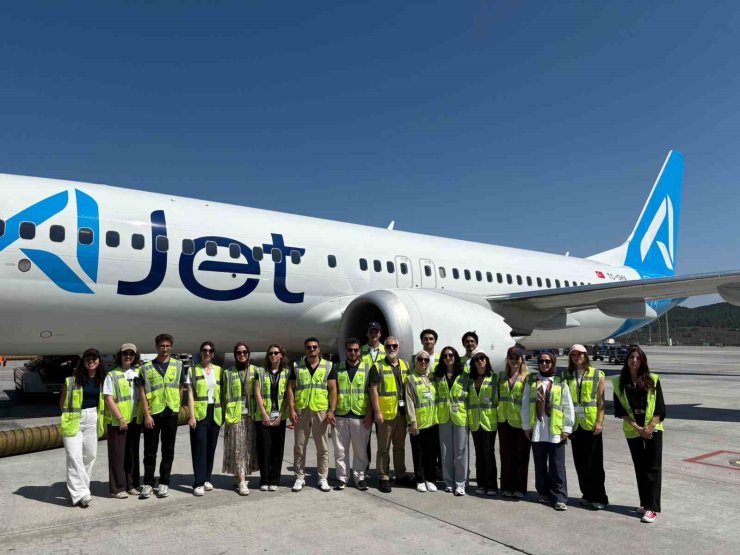 AJet’te üniversiteli gençler sahada deneyim kazanıyor