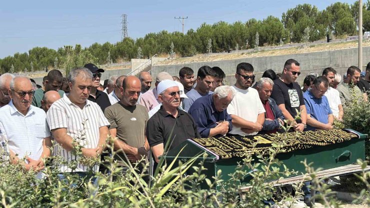 Damatlık yerine kefen giydi