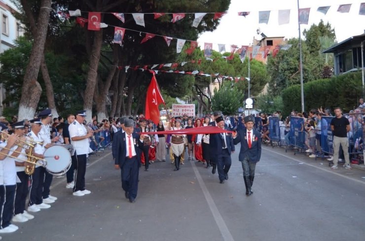 Bayındır’ın kurtuluşunun 104’üncü yıl dönümü coşkuyla kutlandı