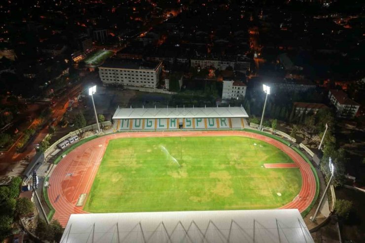 Muğlaspor kendi stadında tarihindeki ilk gece ve 1. Lig maçına çıkıyor