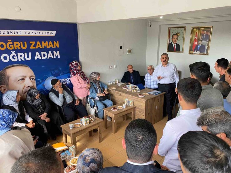 Sahada hizmet, teşkilatta istişare: Palandöken’de birlik ve hizmet vurgusu