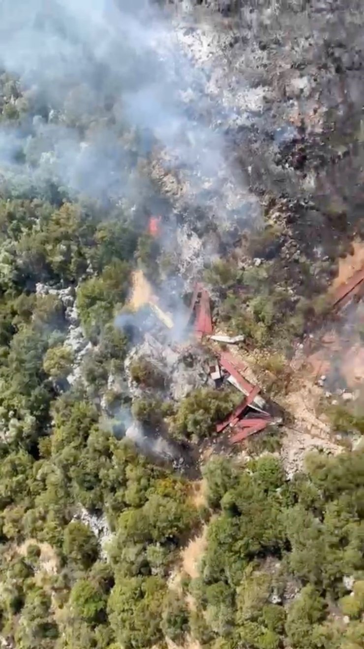 Antalya’da ormanlık alanda yangın