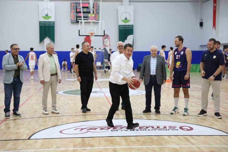 Başkan Erkan Aydın’dan basketbola tam destek