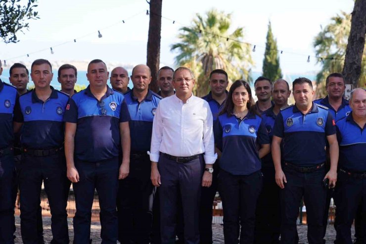Ayvalık Belediye Başkanı Mesut Ergin, Zabıta Haftası’nı kutladı