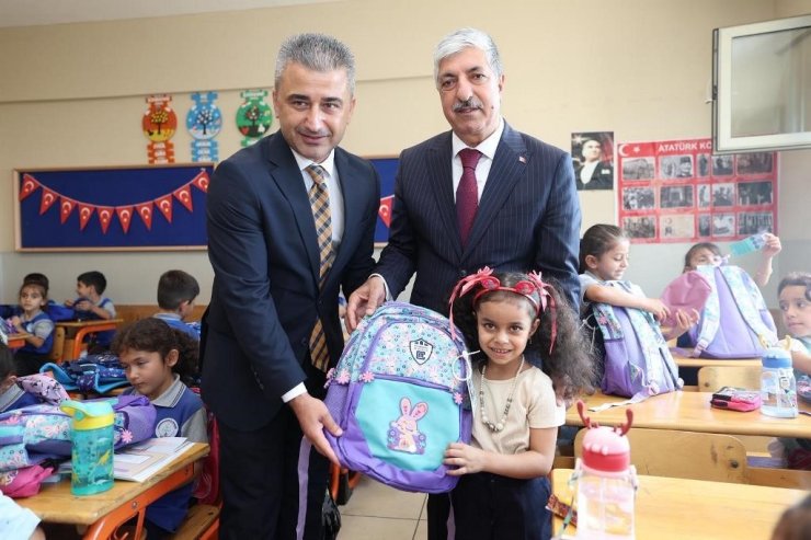 Dilovası’nda birinci sınıflara çanta ve kırtasiye desteği sağlanacak
