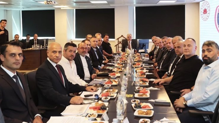 Türkiye-İtalya maçı öncesi Bursa’da güvenlik toplantısı