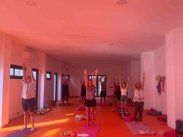 Bodrum Belediyesinin pilates dersleri devam ediyor