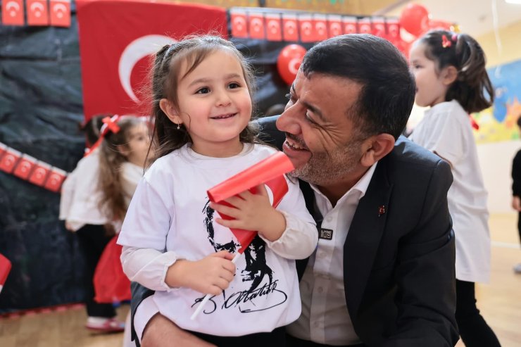 Denizli Büyükşehirden öğrencilere ve ailelere yeni eğitim yılında güçlü destek