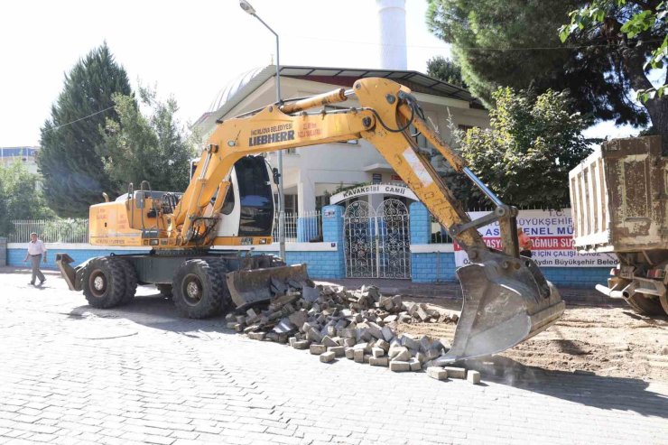 İstiklal Mahallesi’nde yol yenileme çalışmaları başladı