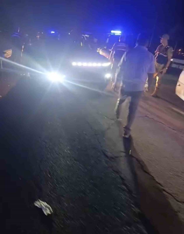 Şanlıurfa’da damperi açık kamyon kazaya neden oldu: 7 yaralı