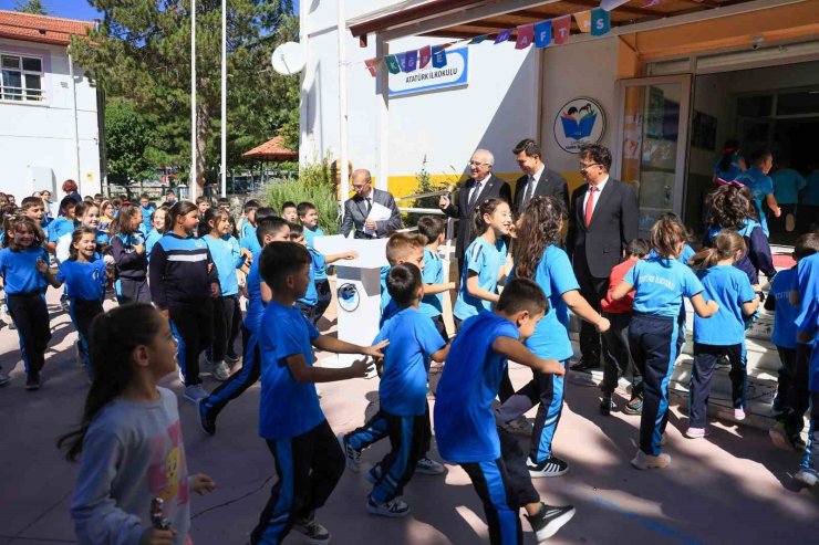 Çameli’nde 2026-2027 eğitim öğretim yılı düzenlenen törenle başladı
