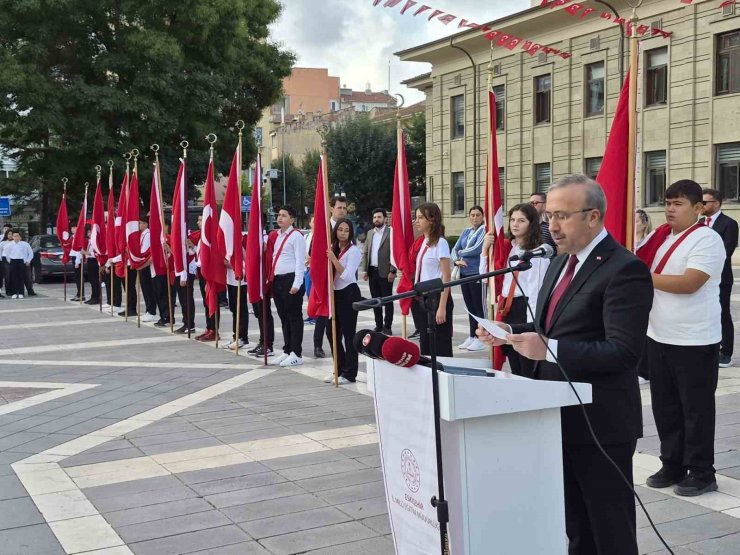 Eskişehir’de Eğitim-Öğretim Yılı ve İlköğretim Haftası töreni