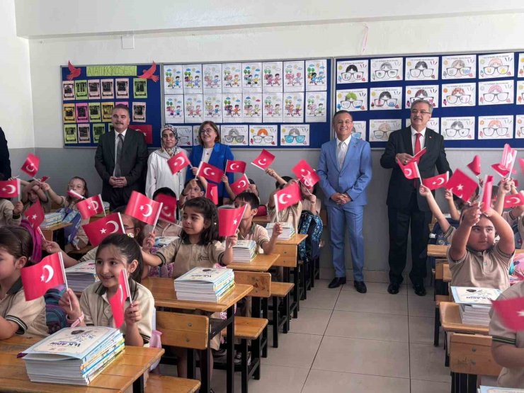 Gaziantep’te 680 bin öğrenci ders başı yaptı