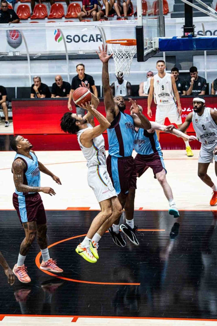 Hazırlık maçında Karşıyaka ile Aliağa Petkimspor rakip